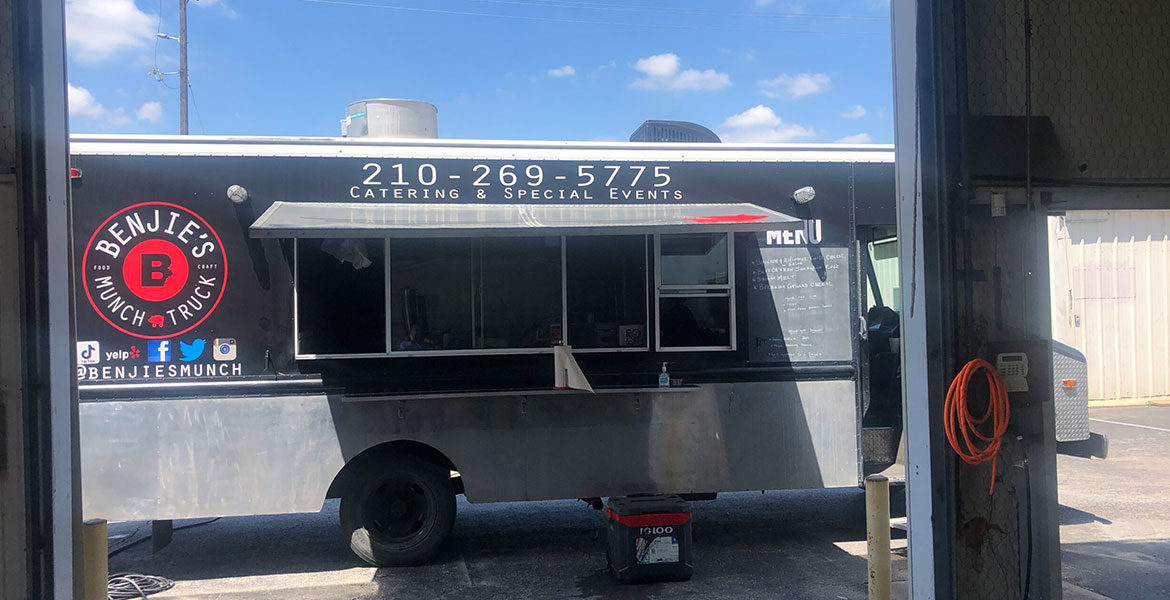 Lunch With The Pyle & Cooke Family - Steelhead Inc. - Custom Bottling Solution